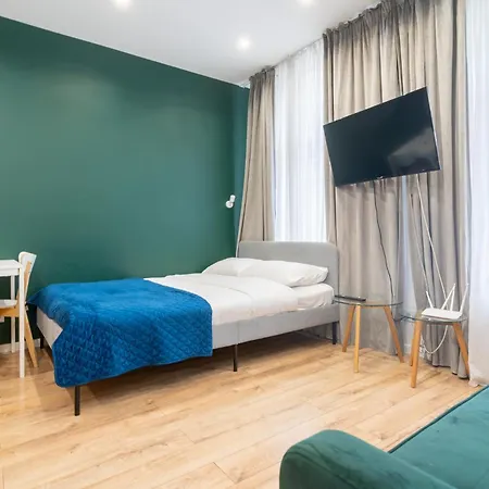 Viktoria Charming By Bookinghost Apartment