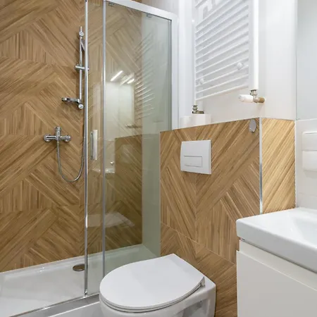 Apartment Viktoria Charming By Bookinghost *