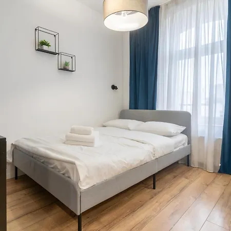 Viktoria Charming By Bookinghost Kattowitz