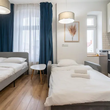 Viktoria Charming By Bookinghost * Kattowitz