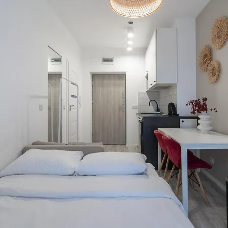 Viktoria Charming By Bookinghost Apartment *