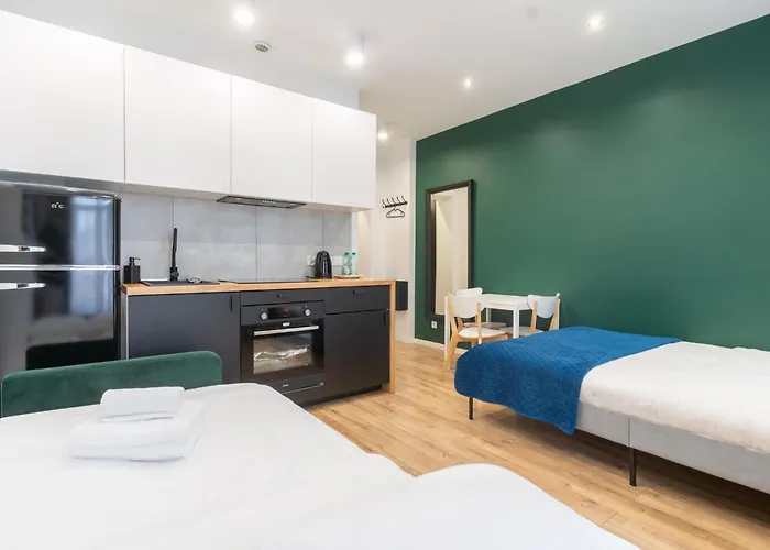 Viktoria Charming By Bookinghost *