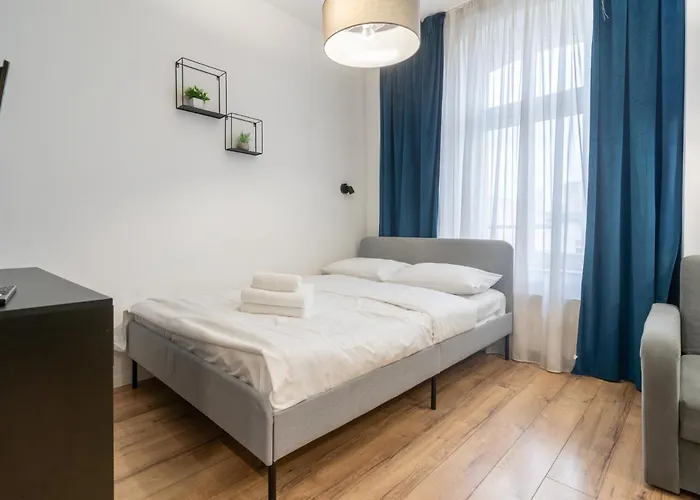 Viktoria Charming By Bookinghost קטוביץ