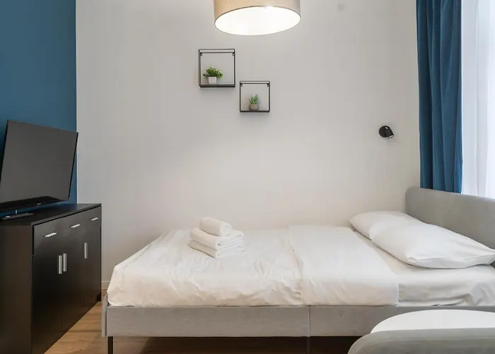 Viktoria Charming By Bookinghost * קטוביץ