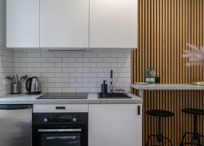 Viktoria Charming By Bookinghost קטוביץ